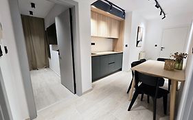 Upper Sea View Apartments